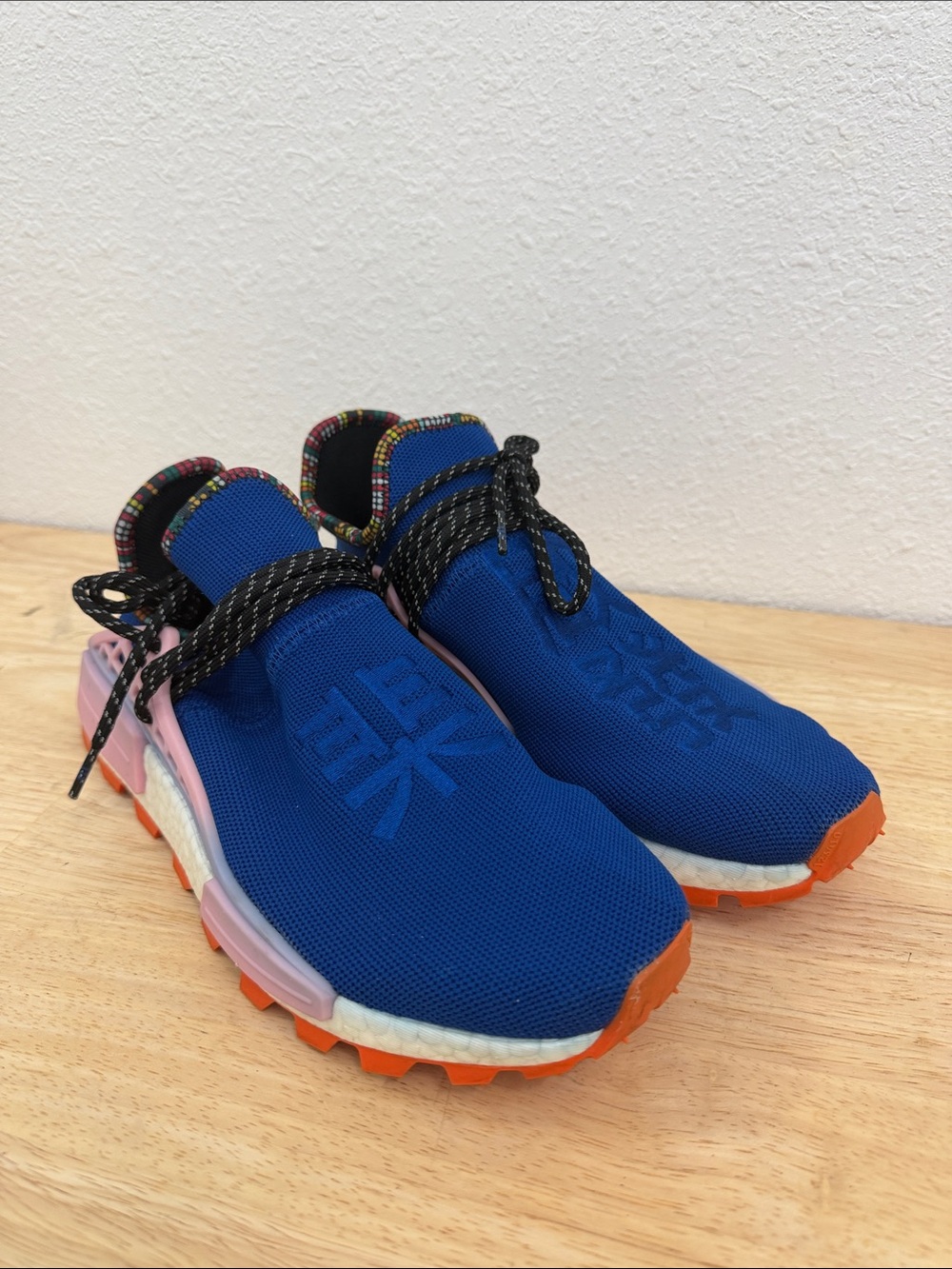 Adidas x PHARRELL WILLIAMS HU NMD SOLAR Men’s 9 Low Top